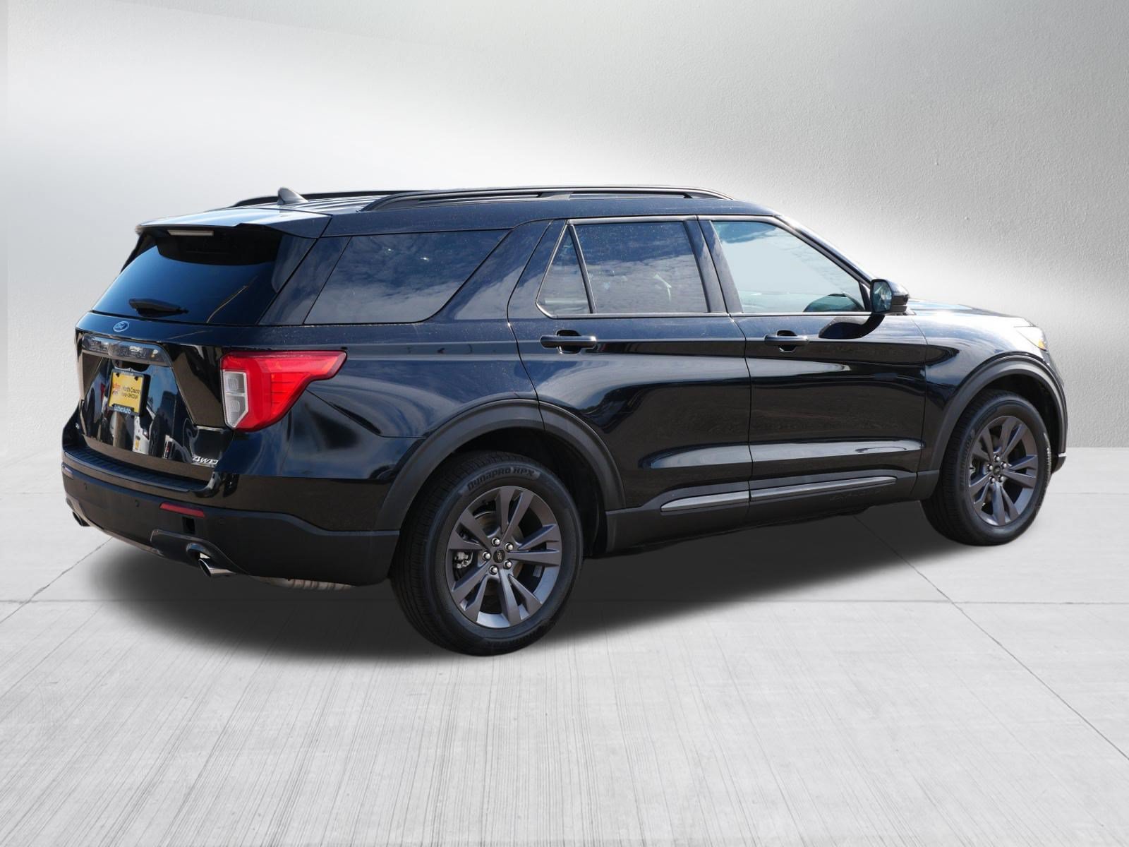Certified 2024 Ford Explorer XLT w/ Equipment Group 202A AWD/4WD image 7