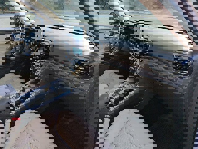 Certified 2021 Ford Explorer Platinum w/ Equipment Group 601A image 38