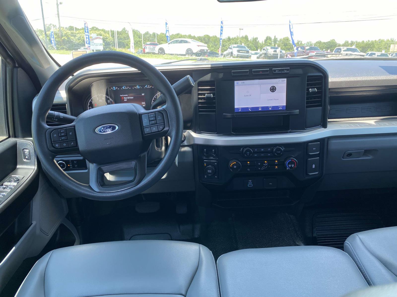 Certified 2023 Ford F250 XL w/ FX4 Off-Road Package AWD/4WD image 11