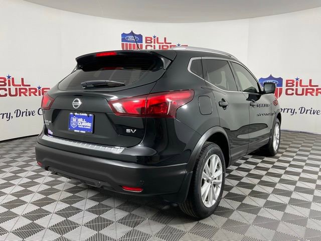 Used 2019 Nissan Rogue Sport SV w/ Technology Package image 2