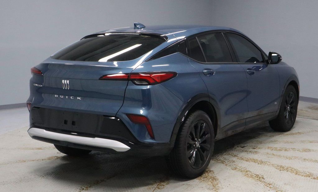 Used 2025 Buick Envista Sport Touring image 5