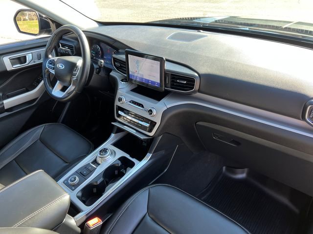 Certified 2023 Ford Explorer XLT w/ Equipment Group 202A image 38