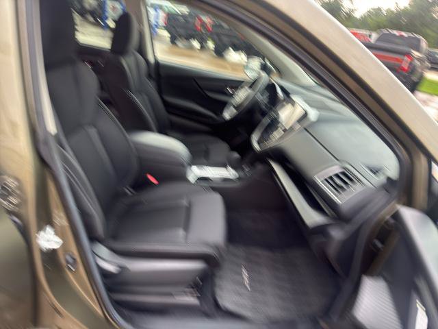Used 2025 Subaru Ascent Premium AWD/4WD image 17