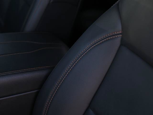 Used 2019 Chevrolet Traverse LT w/ LT Premium Package AWD/4WD image 23