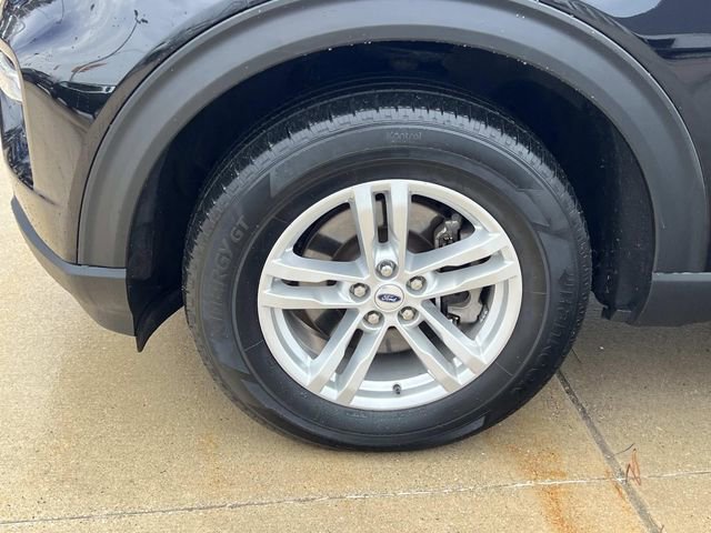 Certified 2023 Ford Explorer XLT w/ Equipment Group 202A image 10