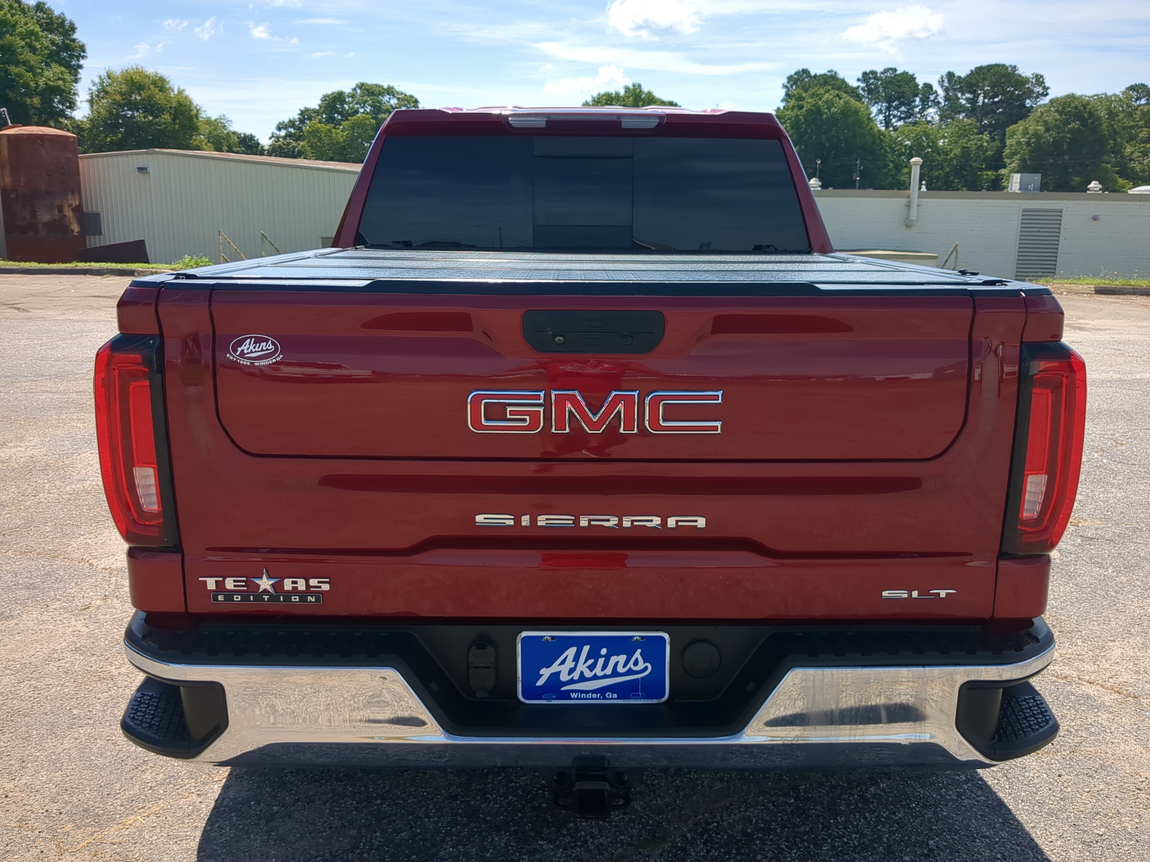 Used 2020 GMC Sierra 1500 SLT RWD image 4