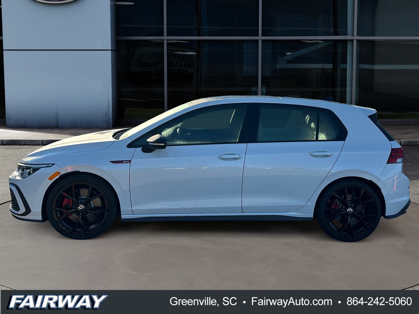 Used 2024 Volkswagen GTI SE FWD image 8