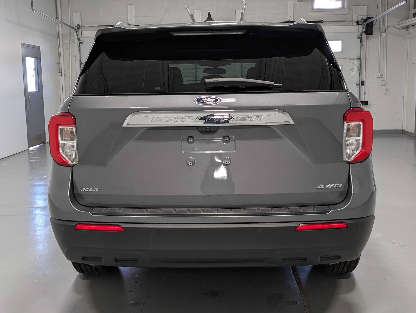 Certified 2023 Ford Explorer XLT AWD/4WD image 9
