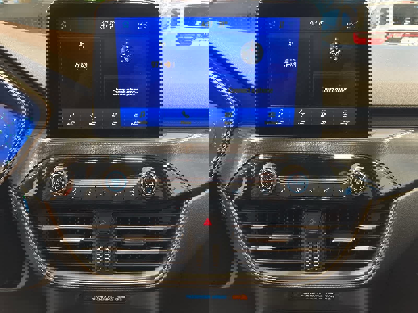 Certified 2021 Ford Escape SEL w/ SEL Stealth AWD Package image 21