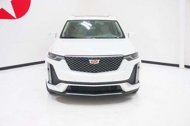 Used 2025 Cadillac XT6 Premium Luxury w/ Technology Package FWD image 2