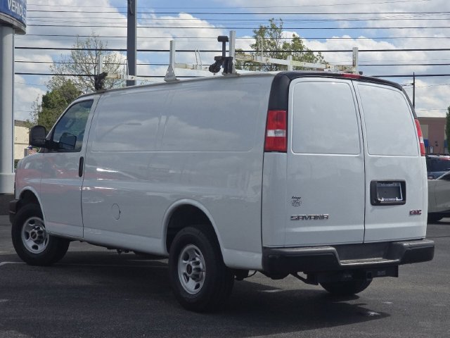 Used 2023 GMC Savana 2500 w/ Driver Convenience Package RWD image 9