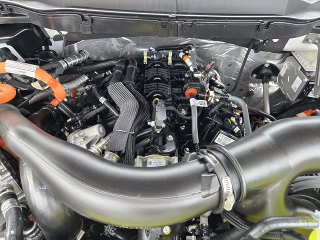 Certified 2025 Ford F150 Lariat w/ Equipment Group 501A Mid image 30