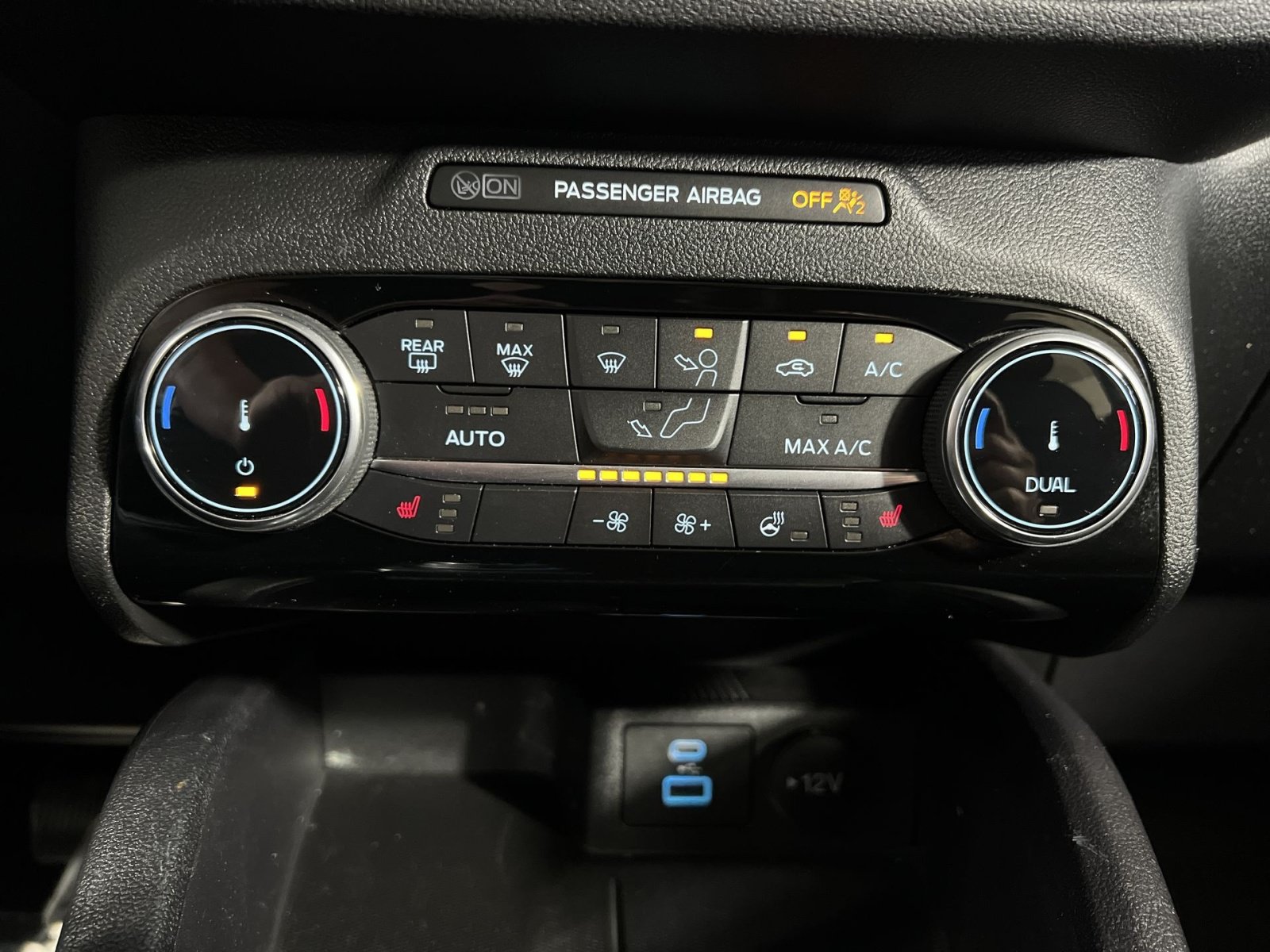Certified 2022 Ford Escape SEL AWD/4WD image 21