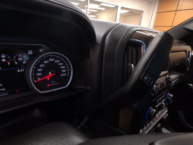 Used 2021 Chevrolet Silverado 1500 High Country w/ Technology Package AWD/4WD image 18
