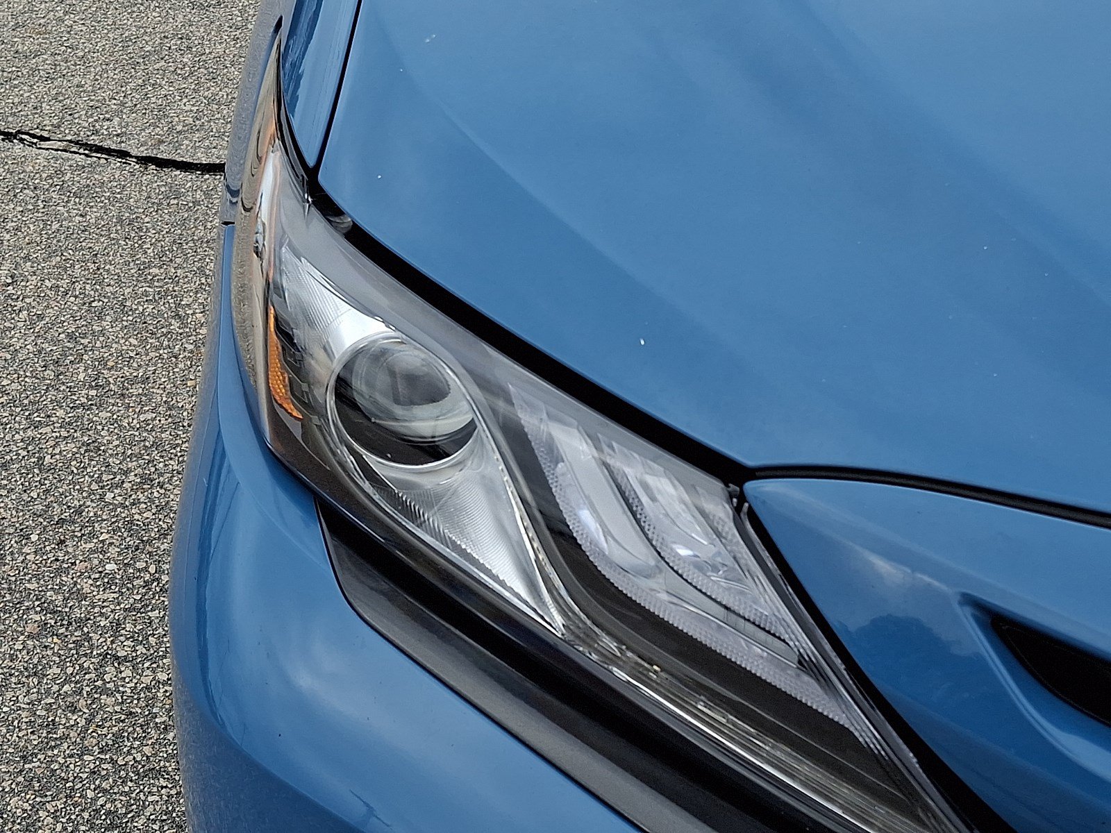 Used 2024 Toyota Camry XSE FWD image 8