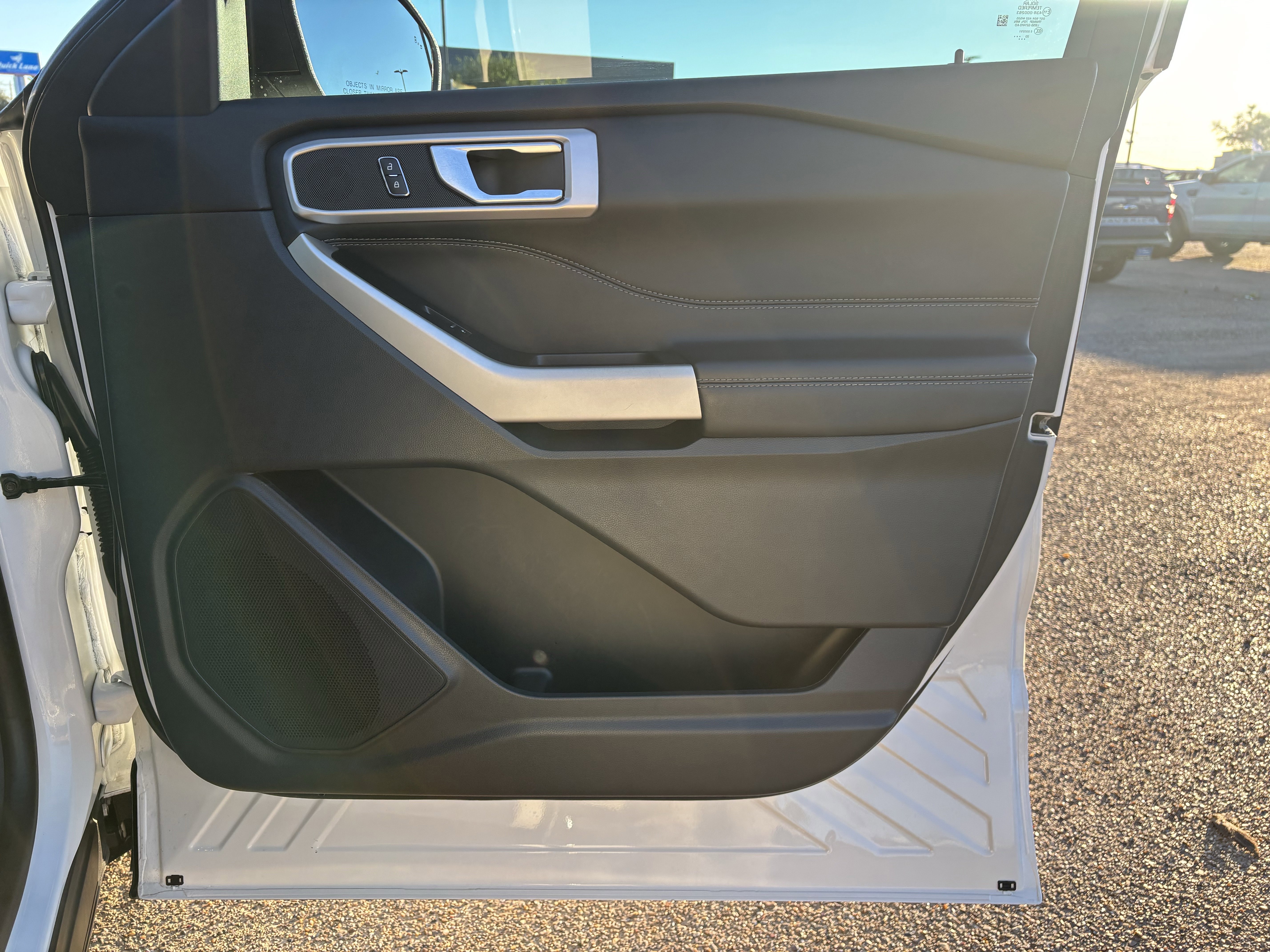 Certified 2023 Ford Explorer XLT image 28