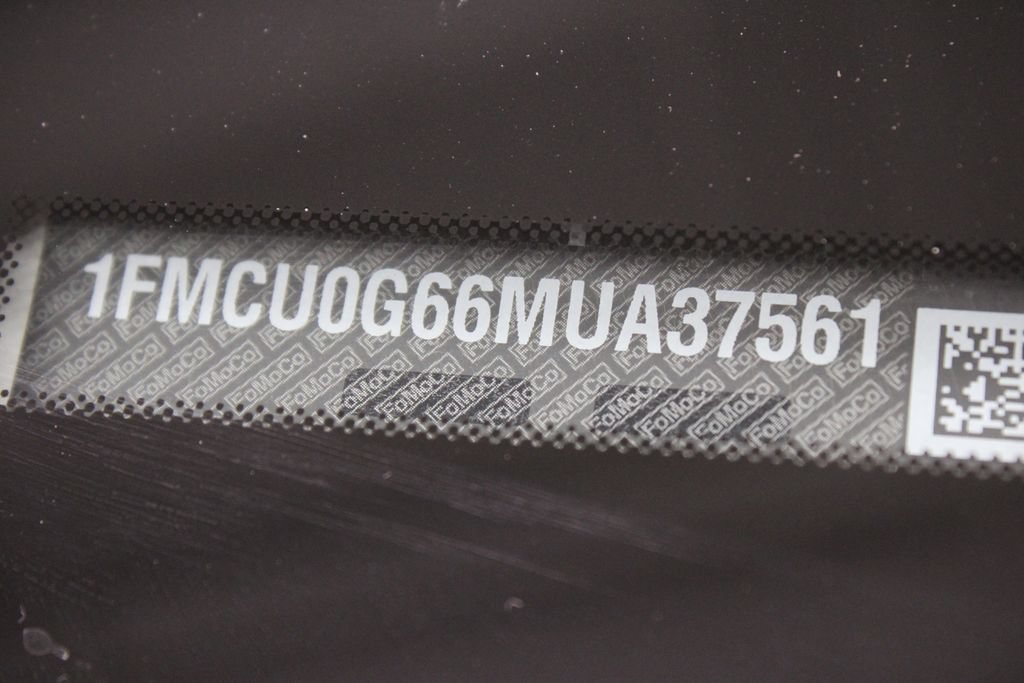 Certified 2021 Ford Escape SE FWD image 32