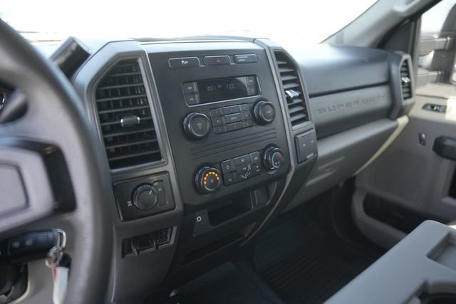 Certified 2018 Ford F250 XL w/ Power Equipment Group image 25