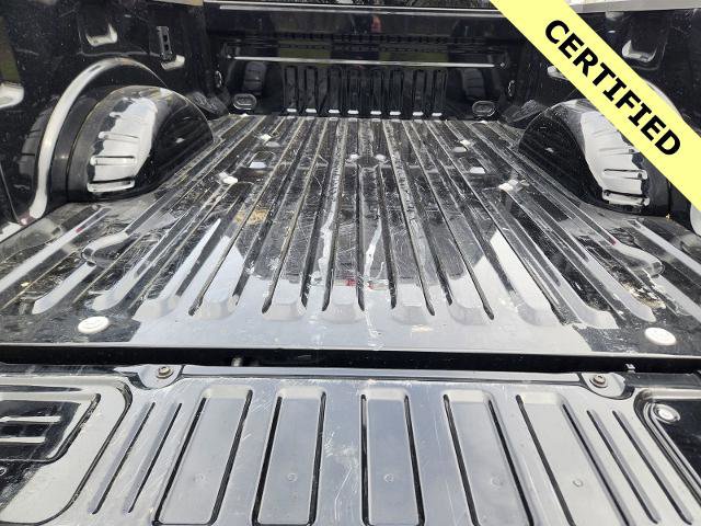 Certified 2025 Ford F250 Platinum w/ FX4 Off-Road Package AWD/4WD image 32
