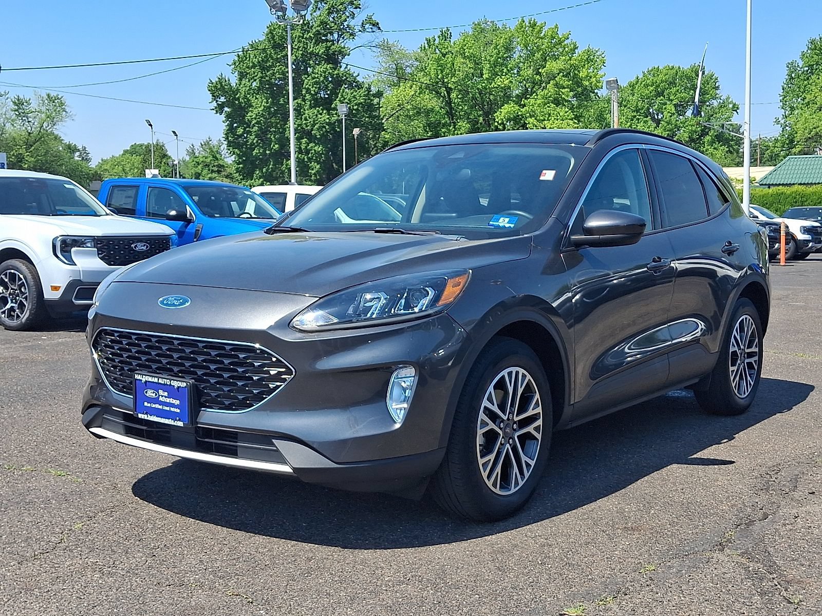 Certified 2020 Ford Escape SEL AWD/4WD image 3