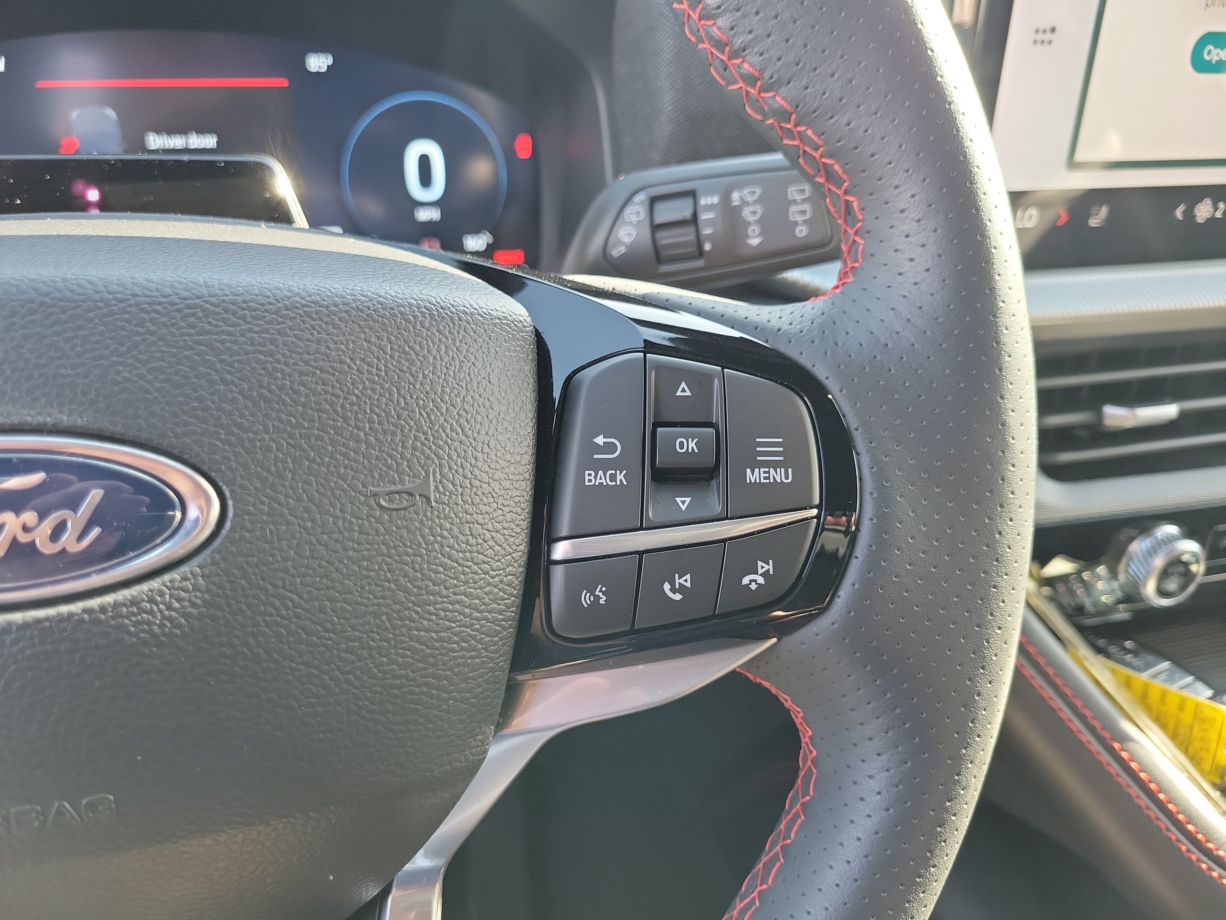 Certified 2025 Ford Explorer ST-Line w/ ST-Line Street Pack AWD/4WD image 7