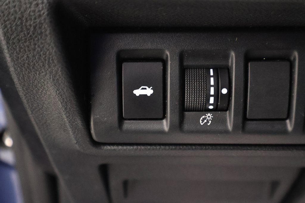 Used 2020 Subaru Legacy image 30