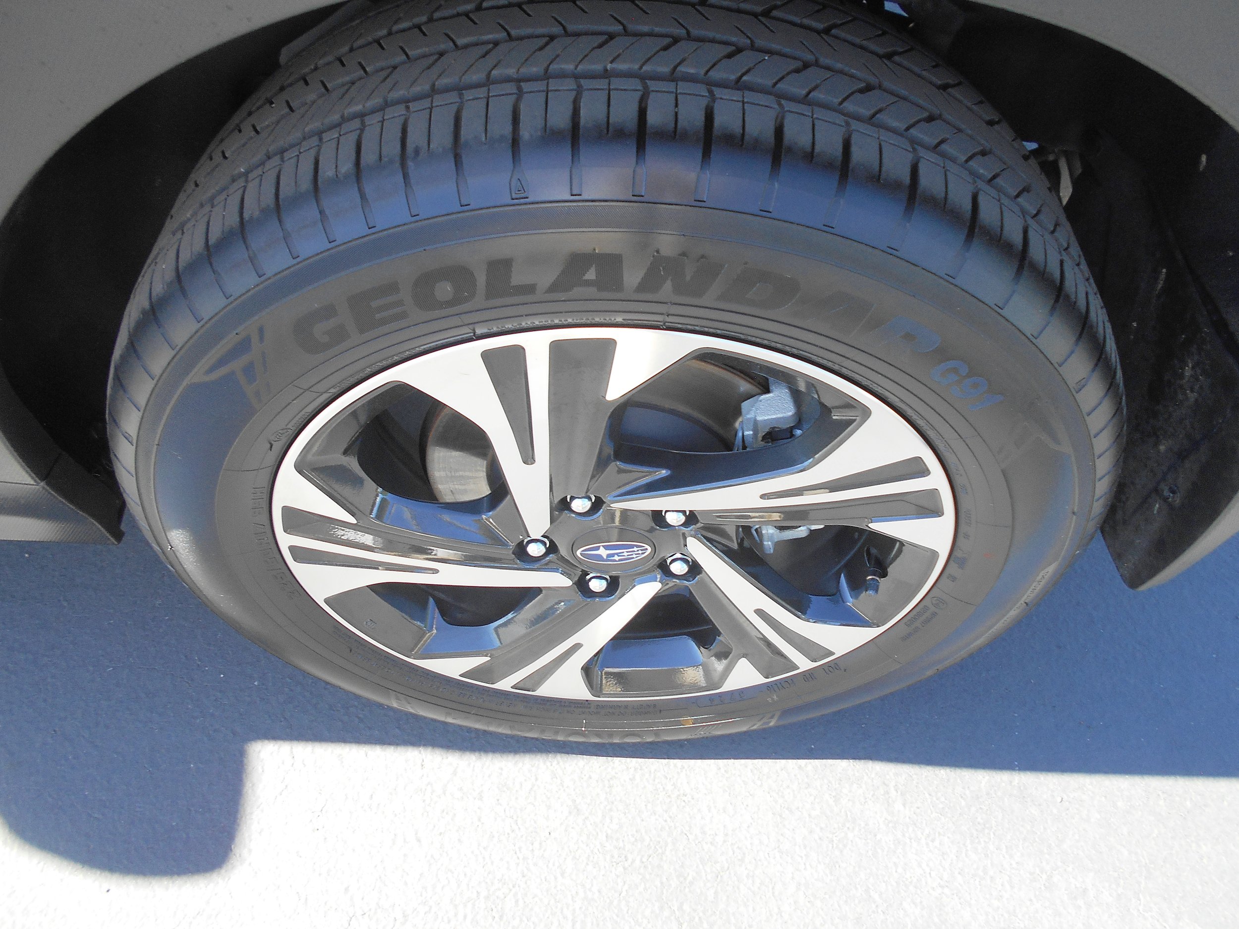Used 2024 Subaru Crosstrek 2.0i Premium AWD/4WD image 13