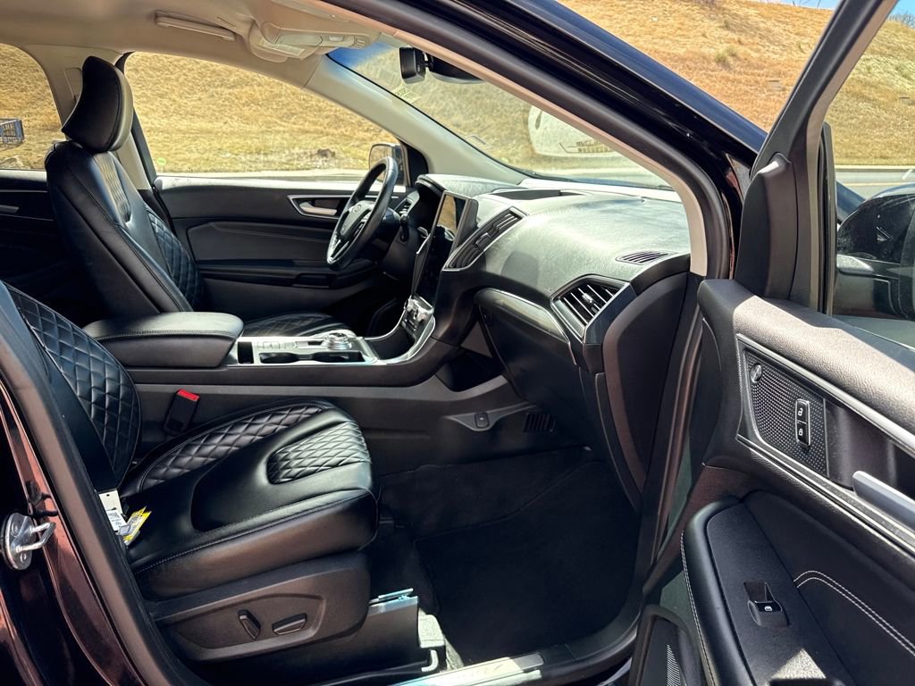 Certified 2024 Ford Edge Titanium AWD/4WD image 28