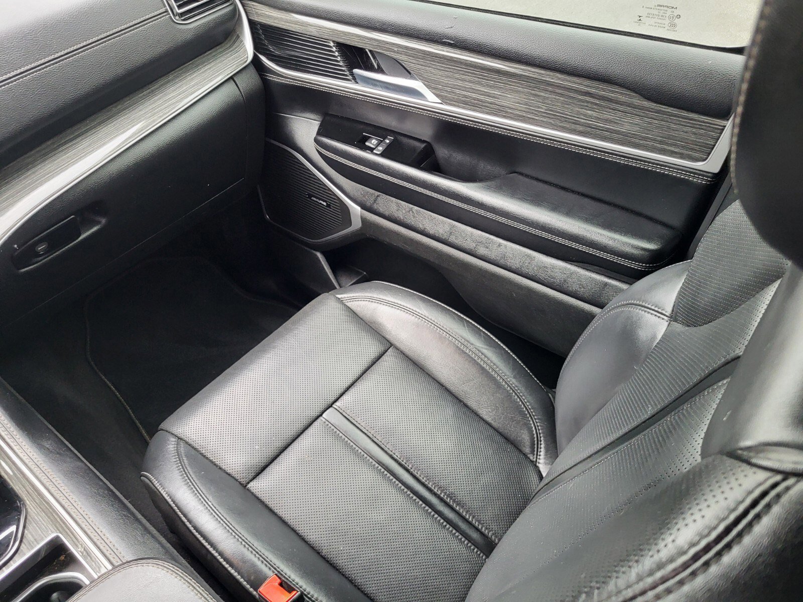 Used 2022 Jeep Wagoneer Series II RWD image 16