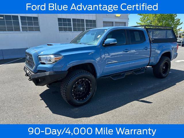 Used 2019 Toyota Tacoma TRD Sport w/ TRD Premium Sport Package AWD/4WD image 3