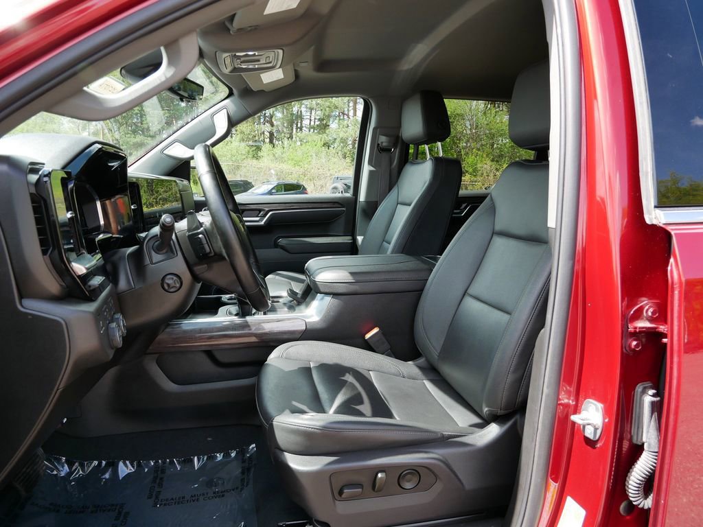 Used 2025 Chevrolet Silverado 1500 LTZ AWD/4WD image 15