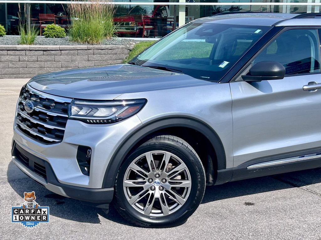 Certified 2025 Ford Explorer Active w/ Active Comfort Package AWD/4WD image 2