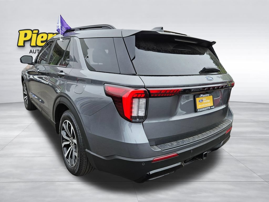 Certified 2025 Ford Explorer ST-Line w/ Premium Package RWD image 3