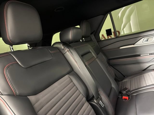 Certified 2025 Ford Explorer ST-Line RWD image 37