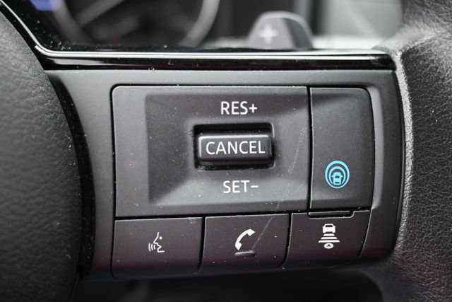 Used 2023 Nissan Rogue SV FWD image 16