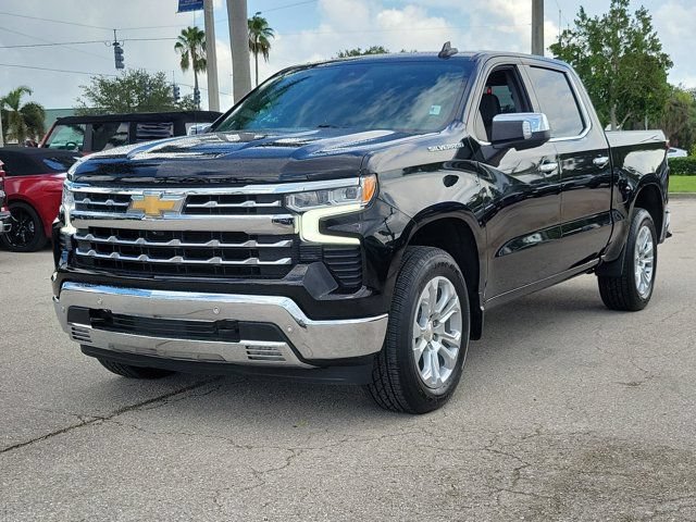 Used 2023 Chevrolet Silverado 1500 LTZ RWD image 3