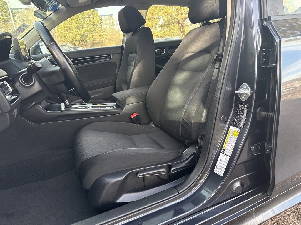 Used 2022 Honda Civic EX image 11