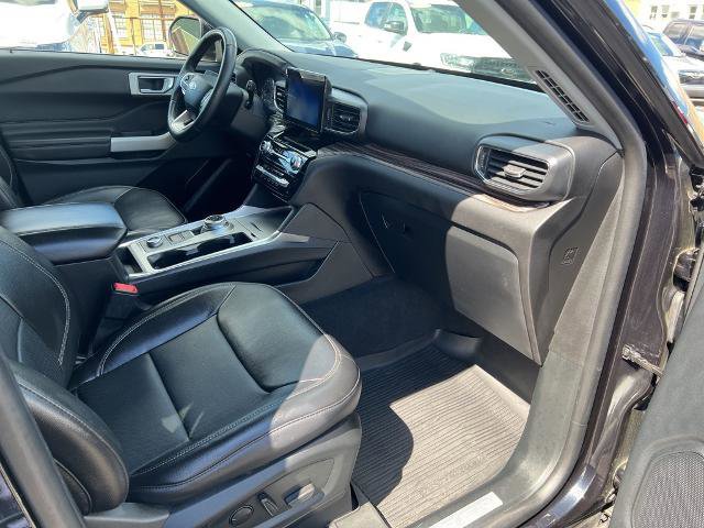 Certified 2022 Ford Explorer Limited w/ Hybrid Equipment Group 310A image 14