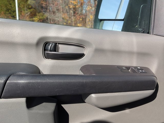 Used 2018 Nissan NV 2500 SV image 14
