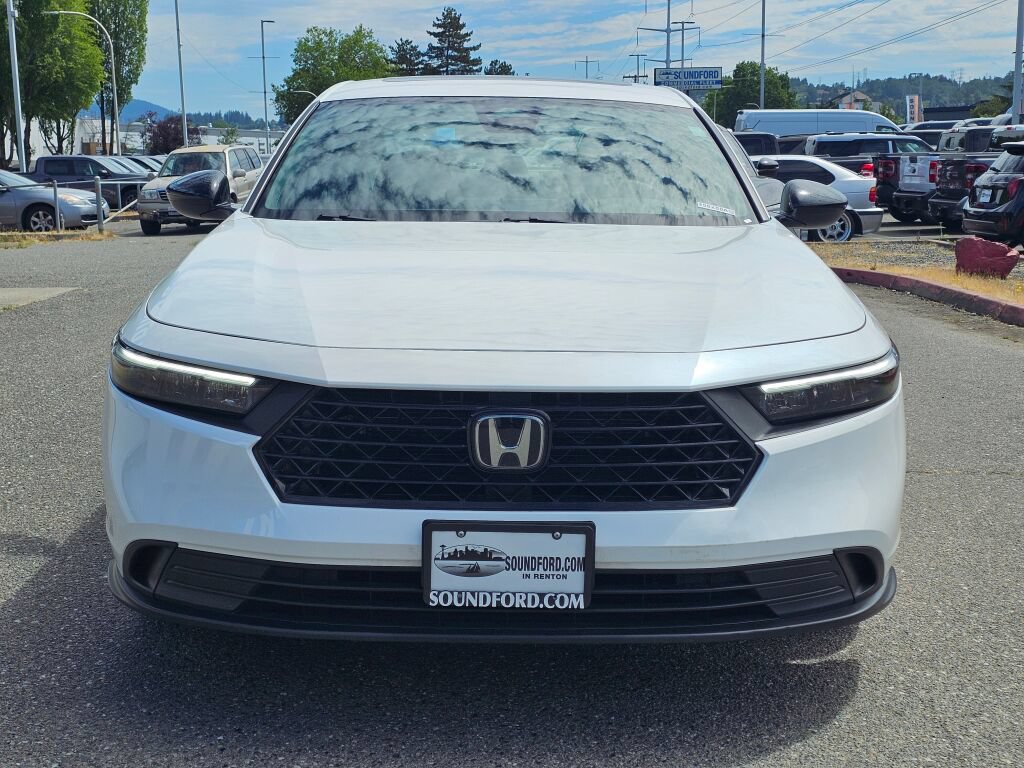 Used 2024 Honda Accord Sport image 8