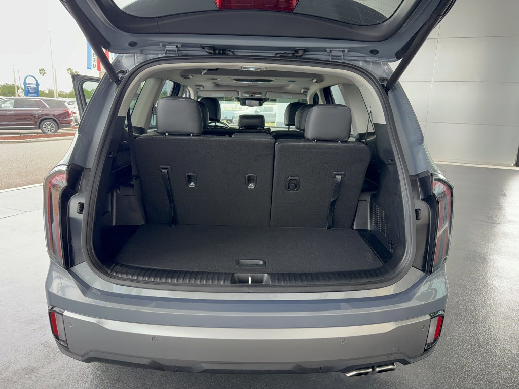 Used 2025 Kia Telluride EX image 8