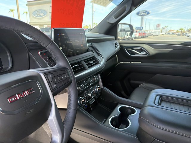 Used 2022 GMC Yukon XL SLT w/ SLT Premium Package AWD/4WD image 12