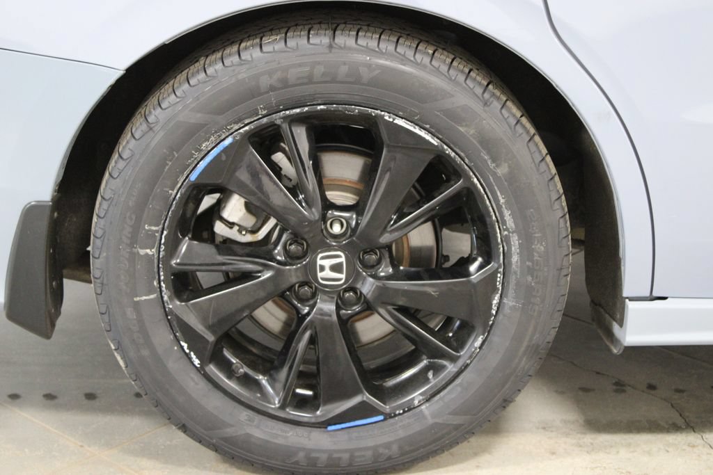 Used 2023 Honda Odyssey Sport image 14