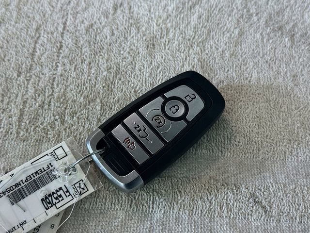 Certified 2022 Ford F150 XLT w/ Equipment Group 302A High image 33