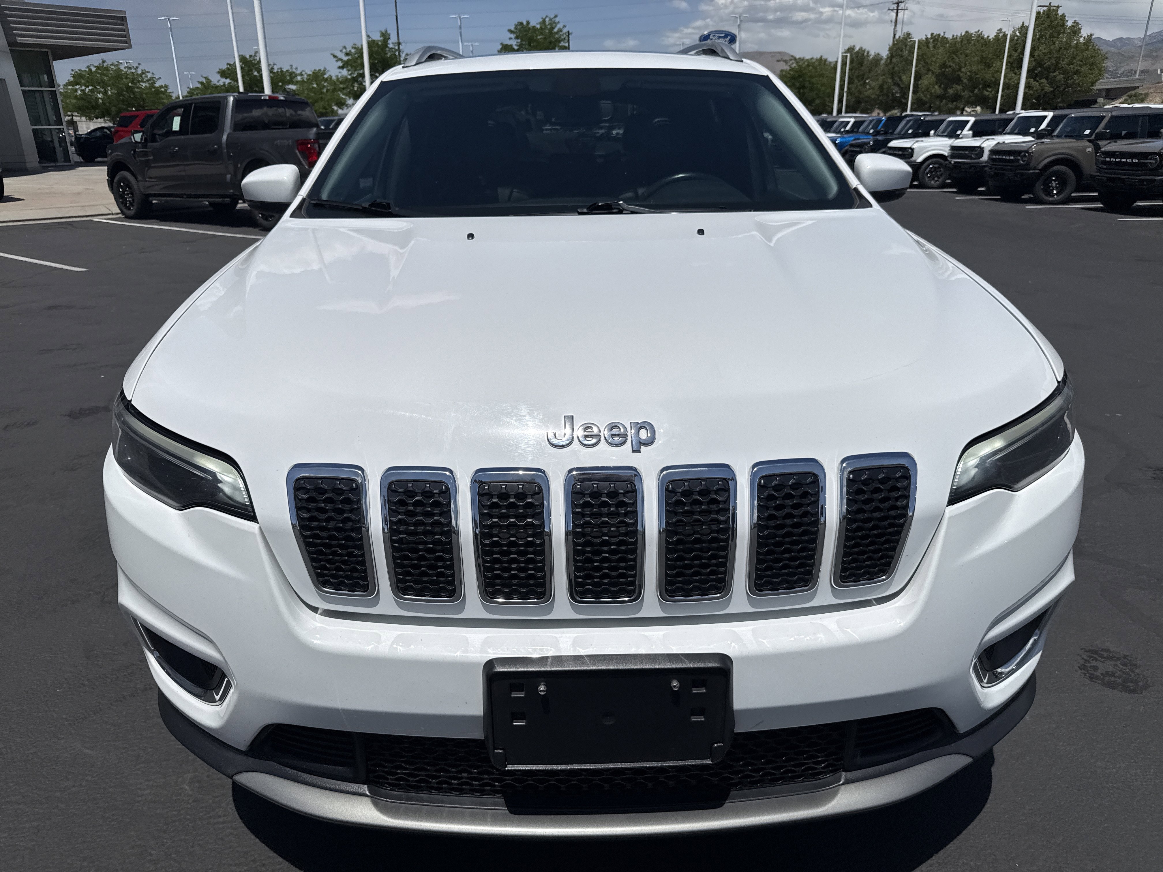 Used 2019 Jeep Cherokee Limited AWD/4WD image 8