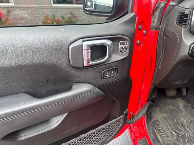 Used 2021 Jeep Wrangler Unlimited Sahara AWD/4WD image 16