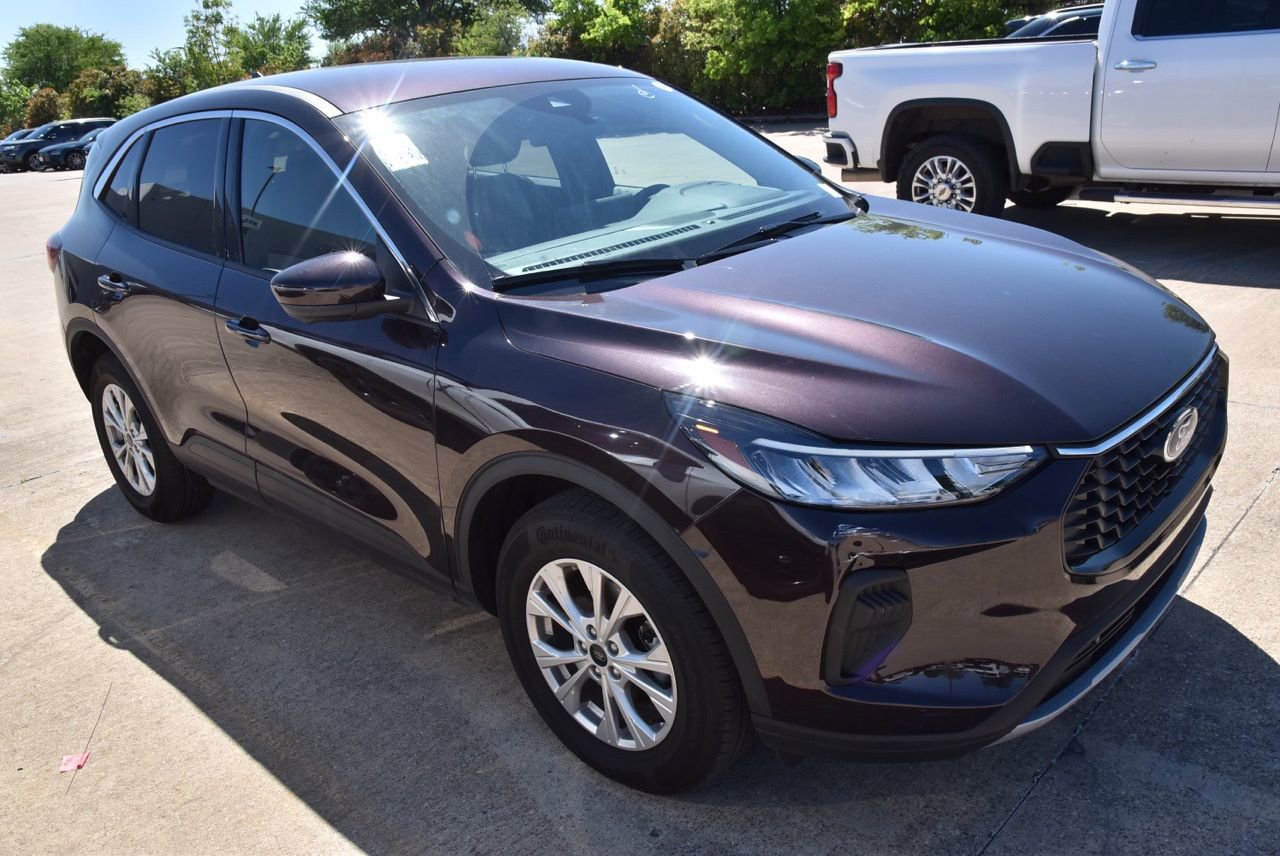 Certified 2023 Ford Escape Active w/ Tech Pack #2 image 4