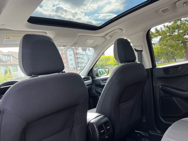 Certified 2022 Ford Escape SE w/ SE Sport Appearance Package AWD/4WD image 39