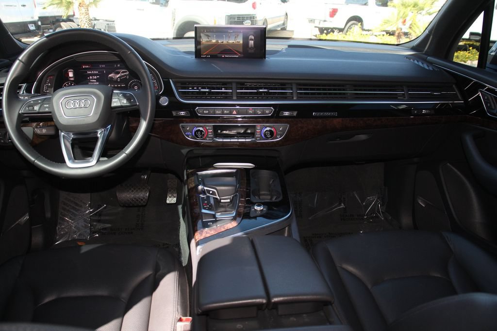 Used 2019 Audi Q7 3.0T Premium Plus w/ Premium Plus Package AWD/4WD image 19