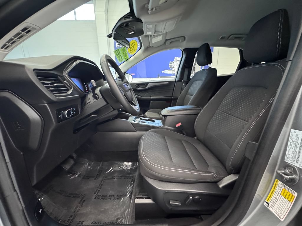 Certified 2024 Ford Escape Active AWD/4WD image 12